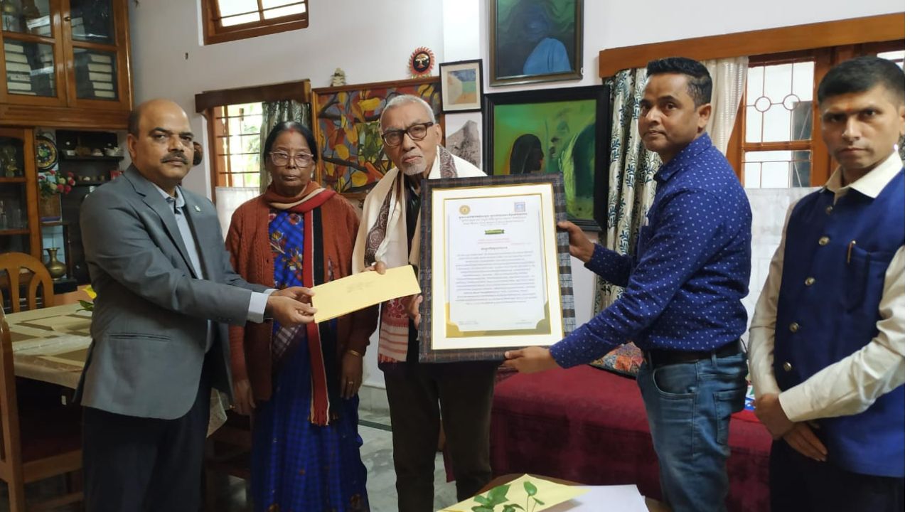 Professor Gun Shaikia Honoured with National Sanskrit Vidwat Award