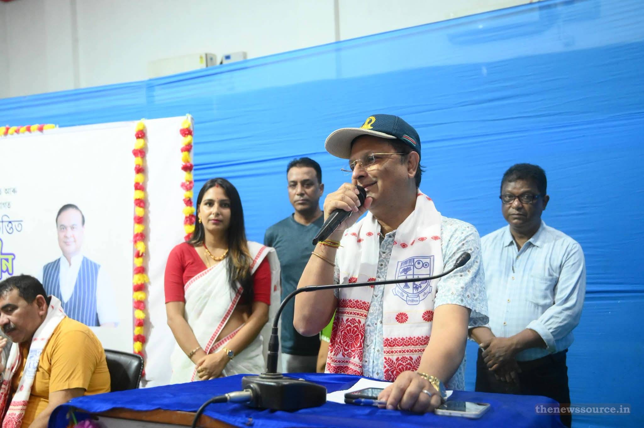 নগাঁৱত গ্ৰীষ্মকালীন সাংস্কৃতিক কৰ্মশালাত জিলা আয়ুক্ত দেৱাশীষ শৰ্মা