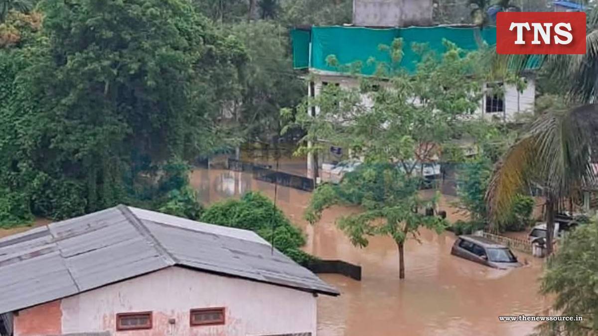 উজনি অসমৰ বানাক্ৰান্ত অঞ্চল পৰিদৰ্শন মুখ্যমন্ত্ৰীৰ, কোটি  টকাৰ সাহাৰ্য্য বদৰুদ্দিন আজমলৰ