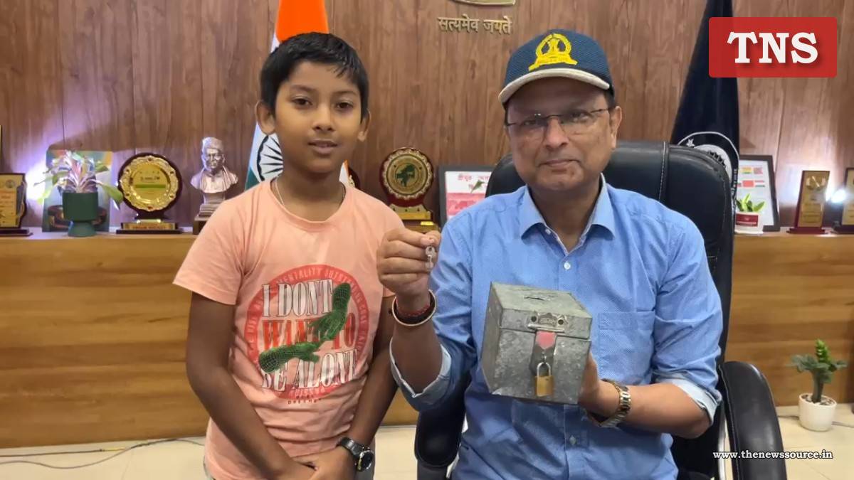 Nagaon Boy Donates Savings for Assam Flood Victims: সৰু বাকচ, ডাঙৰ মন, মহানুভৱতা দেখুৱালে নগাঁৱৰ কণমানি কিংকৰে