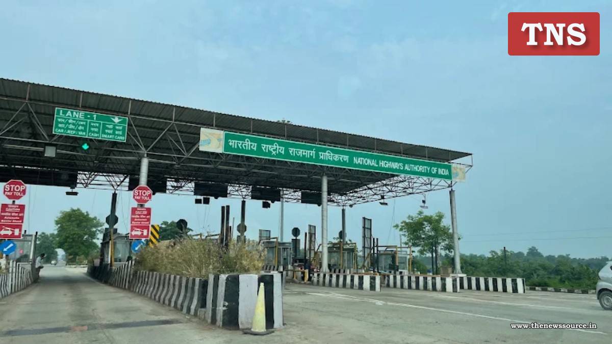 নগাঁৱৰ জিলা আয়ুক্ত দেৱাশীষ শৰ্মাৰ তৎপৰতাত স্থানীয় লোকৰ টোলকৰ ৰেহাই ৰহা টোল গেটত